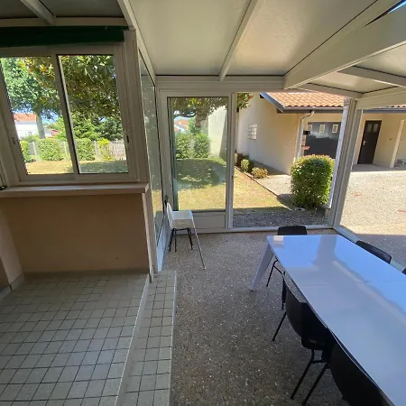 Maison Familiale Avec Piscine Lit-et-Mixe