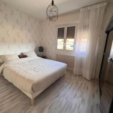 Villa Maison Familiale Avec Piscine *