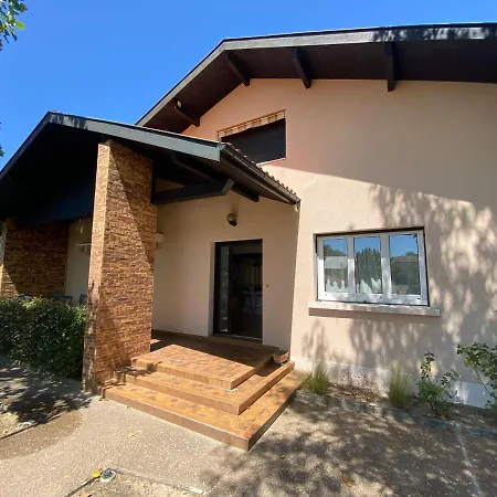 Maison Familiale Avec Piscine